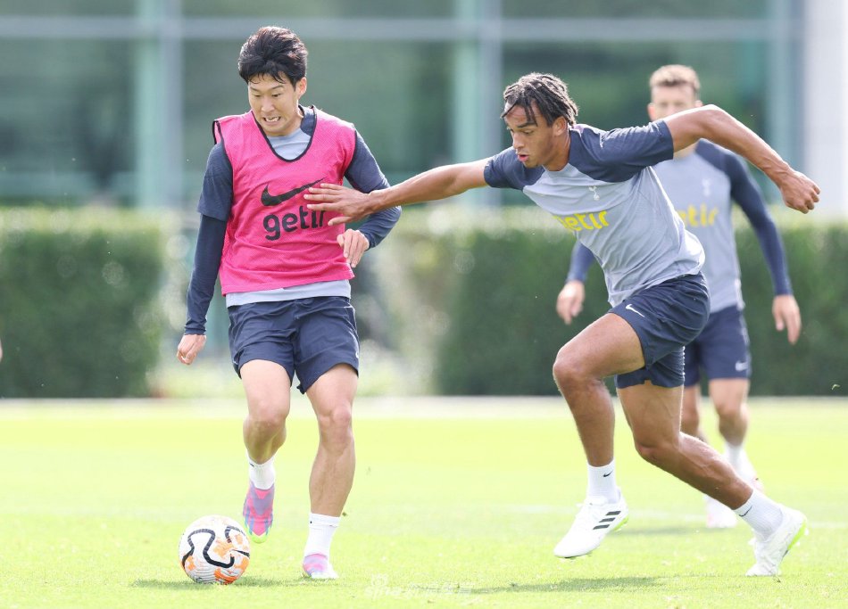 也是闭幕式 也是闭幕式