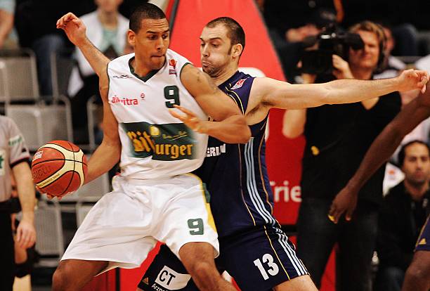 在一场拉锯 在一场拉锯