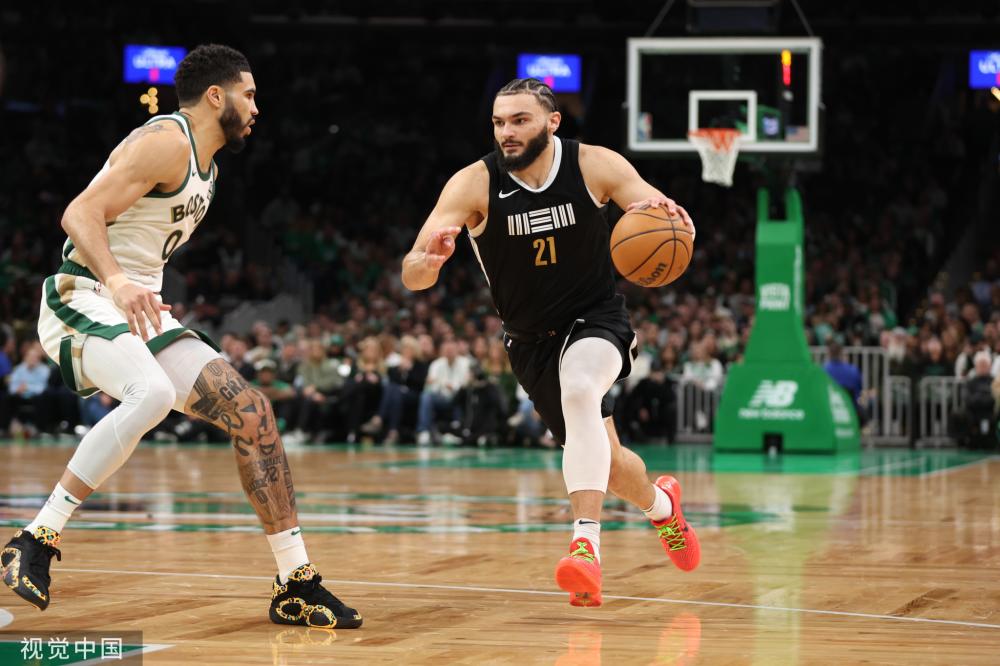 偏大的防线 偏大的防线